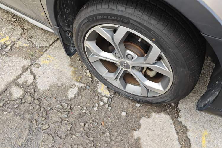 Used Geely Auto Vision S1 2018 1.4T CVT Fēngruì Model Right Front Wheel Hub