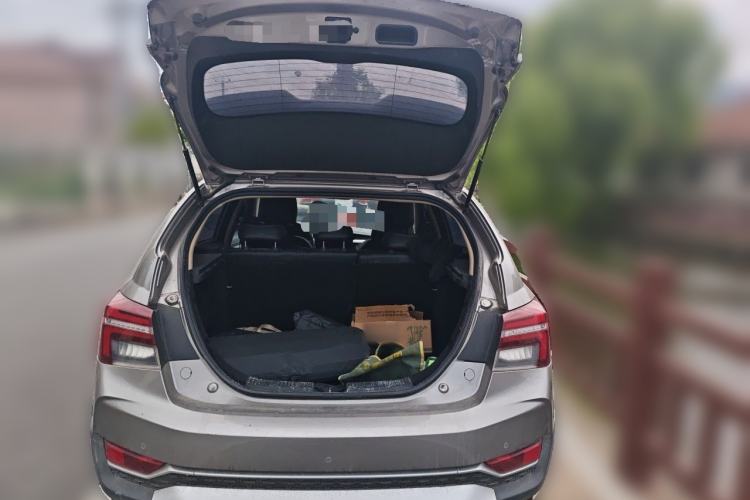 Used Geely Auto Vision S1 2018 1.4T CVT FENGXING Model Trunk