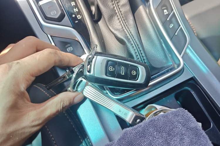 Used Geely Auto Vision S1 2018 1.4T CVT FENGXING Model Vehicle Key