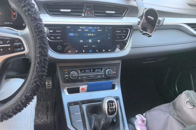 Used Geely Auto Vision S1 2018 1.5L Manual FENGXING Model Audio And AC Panel
