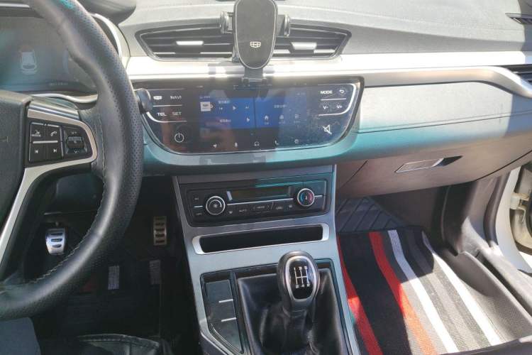 Used Geely Auto Vision S1 2018 1.5L Manual FENGXING Model Audio And AC Panel