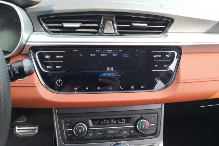 Used Geely Auto Vision S1 2018 1.5L CVT FENGXING Model Audio And AC Panel