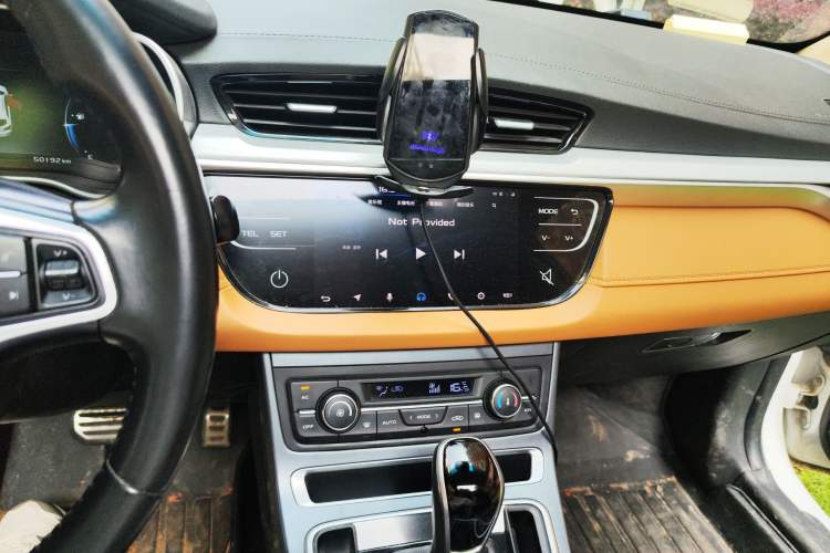Used Geely Auto Vision S1 2018 1.4T CVT Fēngruì Model Audio And AC Panel