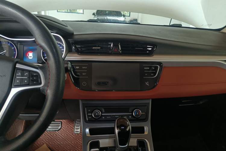 Used Geely Auto Vision S1 2018 1.5L CVT Fongchi Model Audio And AC Panel