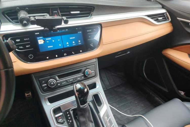 Used Geely Auto Vision S1 2018 1.4T CVT Fēngruì Model Audio And AC Panel