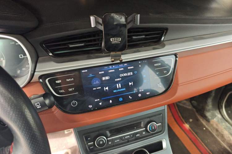 Used Geely Auto Vision S1 2018 1.5L CVT FENGXING Model Audio And AC Panel