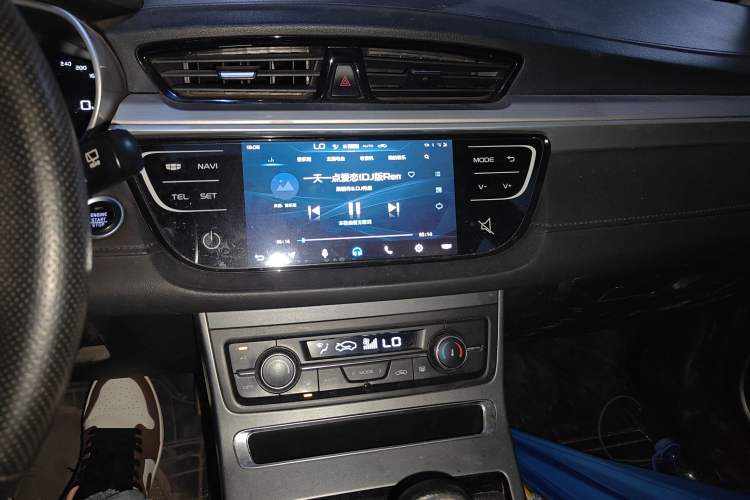 Used Geely Auto Vision S1 2018 1.5L Manual FENGXING Model Audio And AC Panel