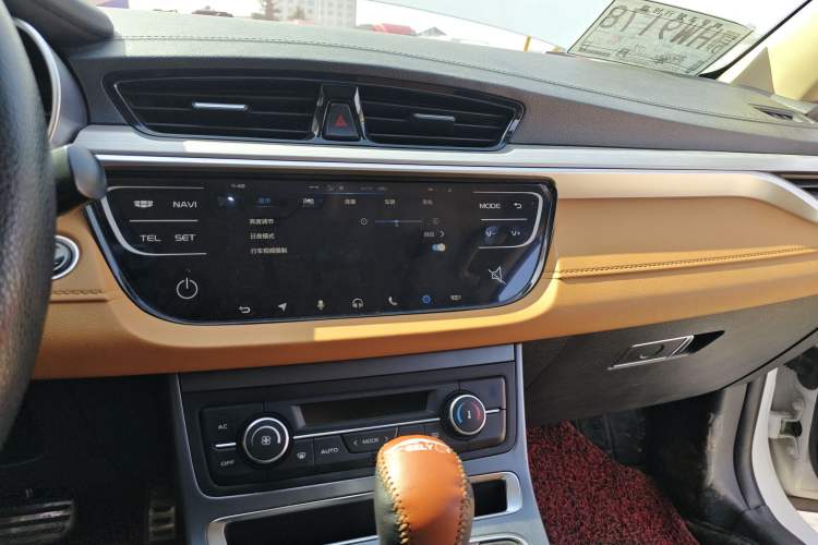 Used Geely Auto Vision S1 2018 1.4T CVT FENGXING Model Audio And AC Panel