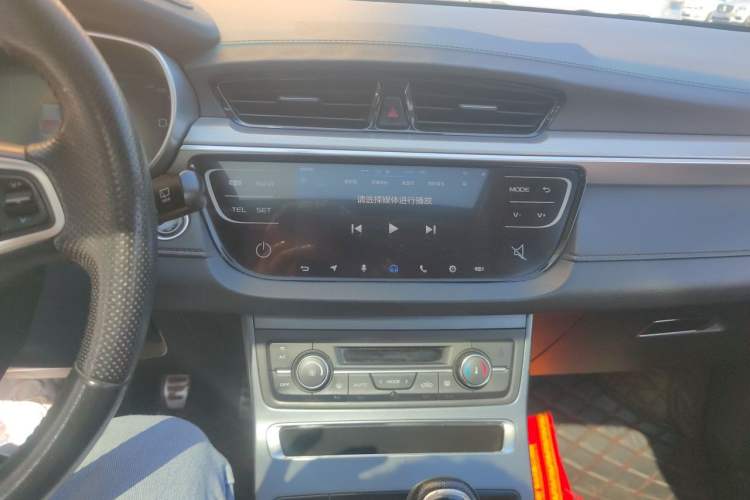 Used Geely Auto Vision S1 2018 1.5L Manual FENGXING Model Audio And AC Panel