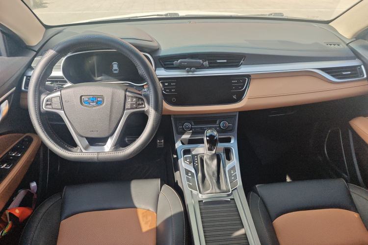 Used Geely Auto Vision S1 2018 1.4T CVT FENGXING Model Center Console