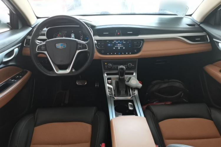 Used Geely Auto Vision S1 2018 1.4T CVT FENGXING Model Center Console