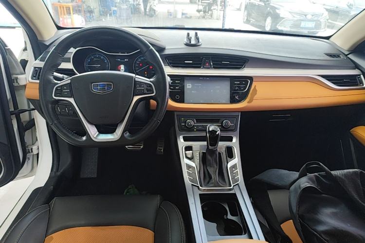 Used Geely Auto Vision S1 2018 1.4T CVT Fengchi Model Center Console