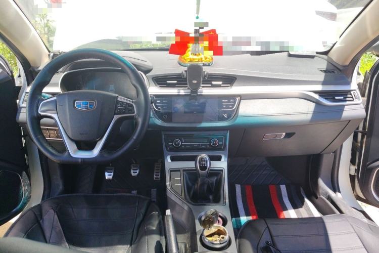 Used Geely Auto Vision S1 2018 1.5L Manual FENGXING Model Center Console