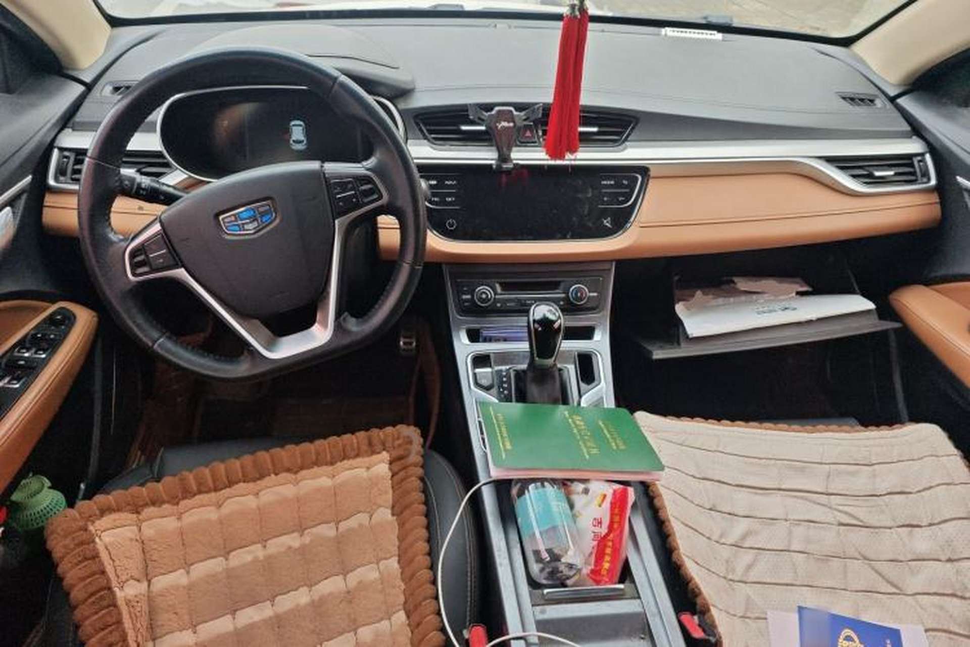 Used Geely Auto Vision S1 2018 1.4T CVT FENGXING Model Center Console