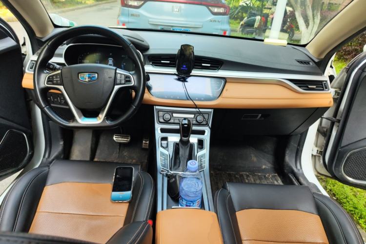 Used Geely Auto Vision S1 2018 1.4T CVT Fēngruì Model Center Console