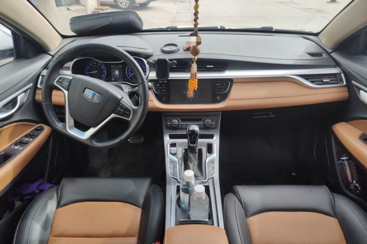Used Geely Auto Vision S1 2018 1.4T CVT Fengchi Model Center Console