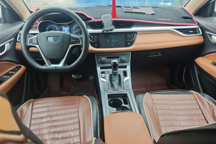 Used Geely Auto Vision S1 2018 1.4T CVT Fengchi Model Center Console