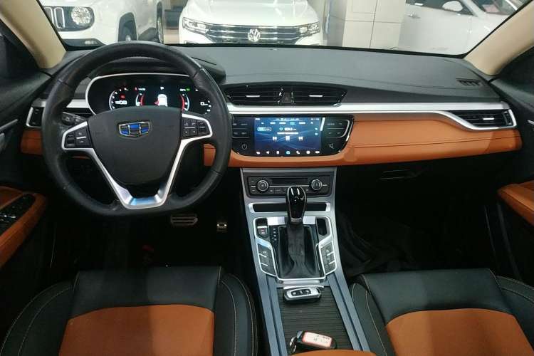Used Geely Auto Vision S1 2018 1.5L CVT FENGXING Model Center Console