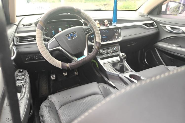 Used Geely Auto Vision S1 2018 1.5L Manual FENGXING Model Center Console