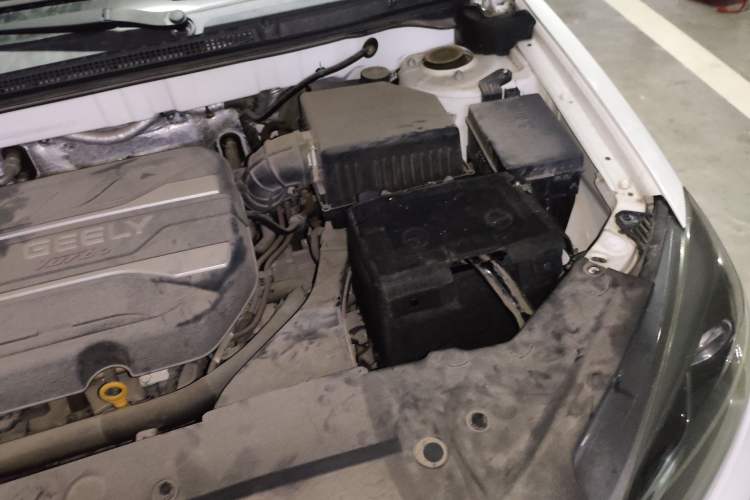 Used Geely Auto Vision S1 2018 1.4T CVT FENGXING Model Engine Bay Left