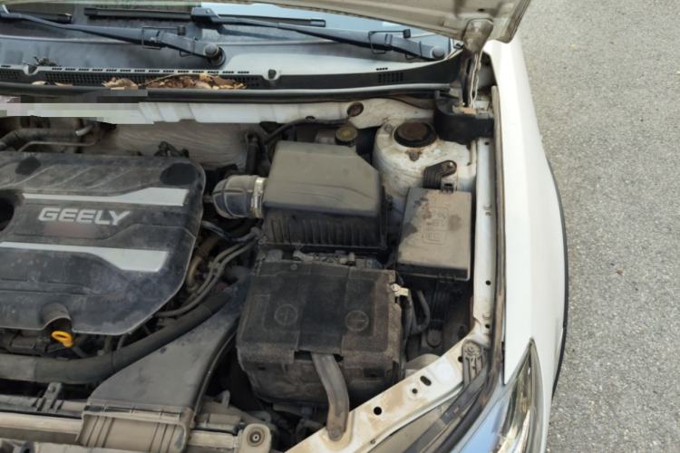 Used Geely Auto Vision S1 2018 1.4T CVT Fēngruì Model Engine Bay Left