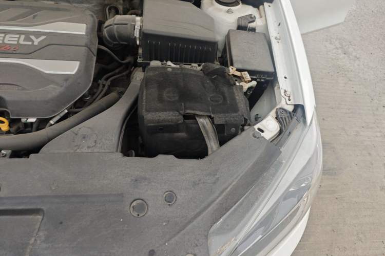 Used Geely Auto Vision S1 2018 1.4T CVT Fengchi Model Engine Bay Left