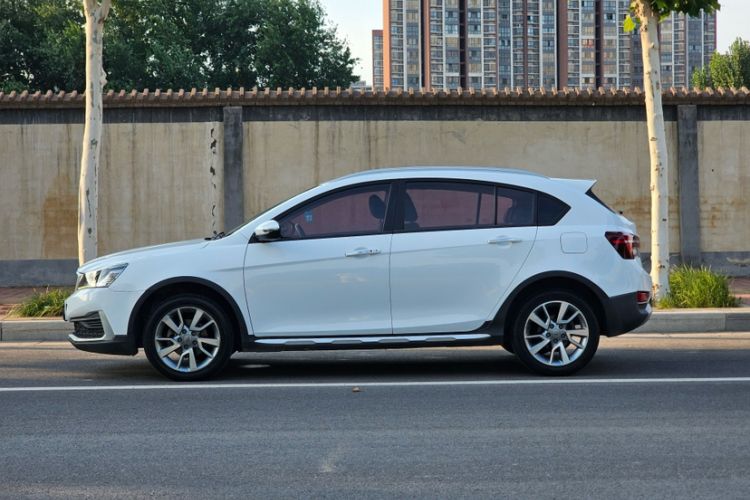 Used Geely Auto Vision S1 2018 1.4T CVT Fengchi Model Exterior 4