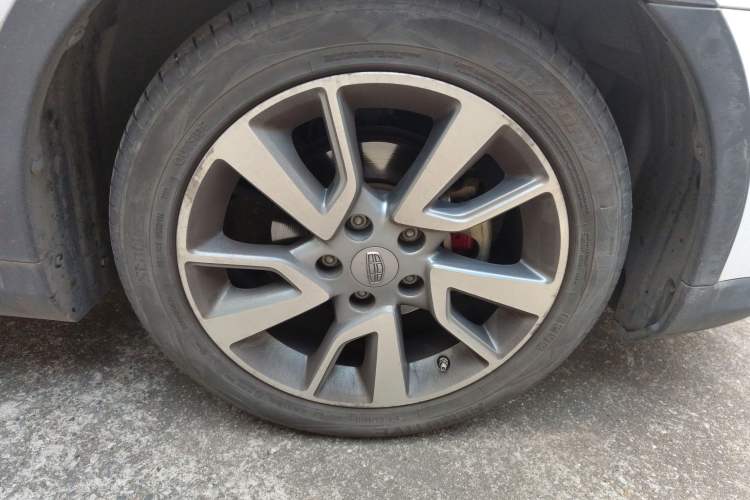 Used Geely Auto Vision S1 2018 1.4T CVT Fengchi Model Exterior 4