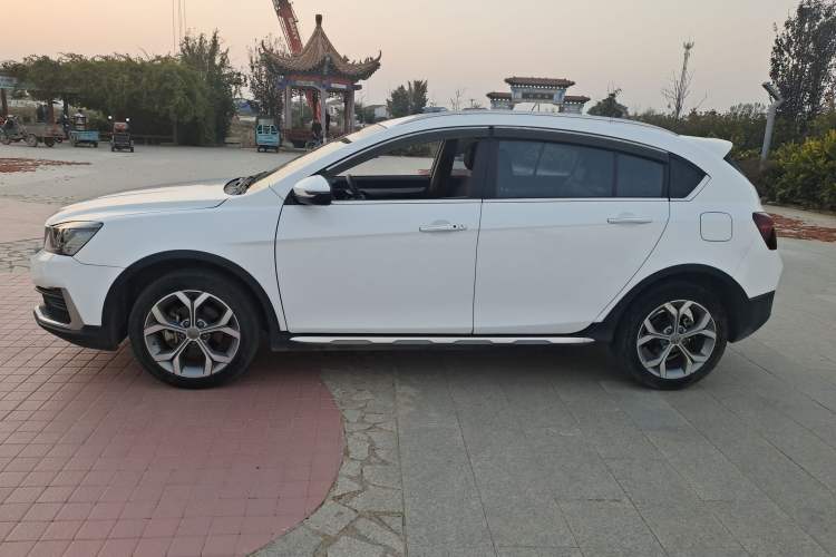 Used Geely Auto Vision S1 2018 1.5L Manual FENGXING Model Exterior 5