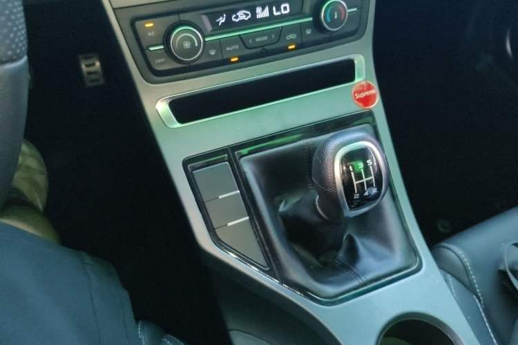 Used Geely Auto Vision S1 2018 1.5L Manual FENGXING Model Gear Lever