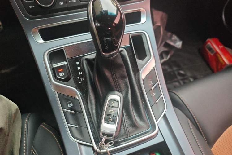 Used Geely Auto Vision S1 2018 1.4T CVT FENGXING Model Gear Lever