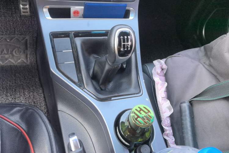 Used Geely Auto Vision S1 2018 1.5L Manual FENGXING Model Gear Lever