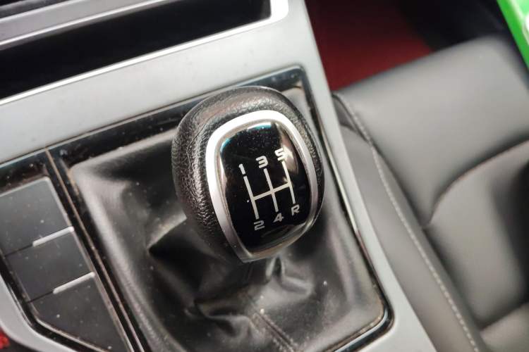 Used Geely Auto Vision S1 2018 1.5L Manual Fong Chi Model Gear Lever