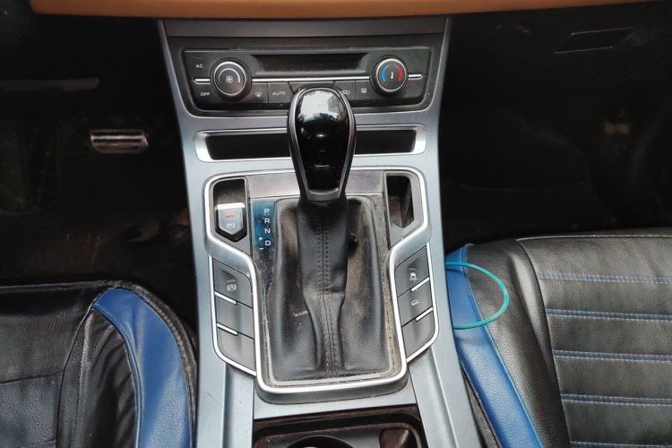 Used Geely Auto Vision S1 2018 1.4T CVT FENGXING Model Gear Lever