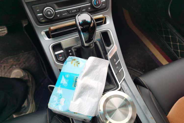 Used Geely Auto Vision S1 2018 1.4T CVT Fēngruì Model Gear Lever