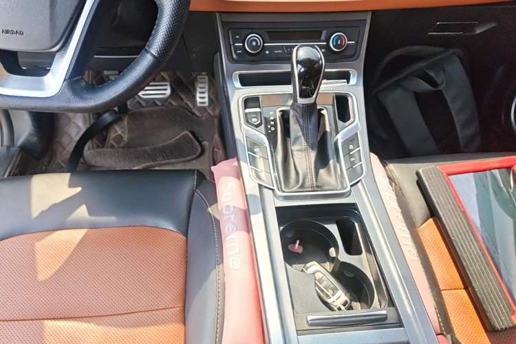 Used Geely Auto Vision S1 2018 1.5L CVT FENGXING Model Gear Lever