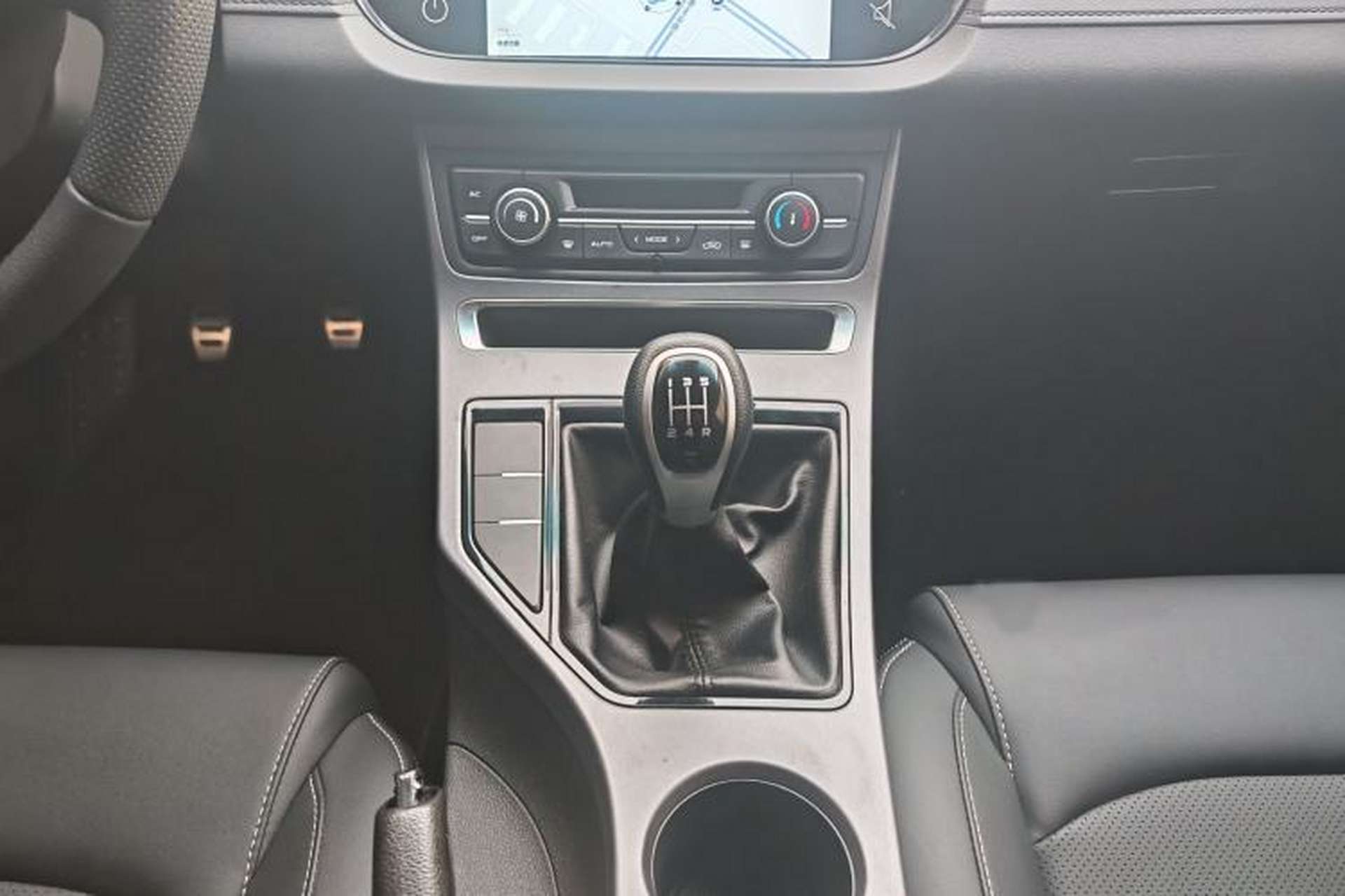 Used Geely Auto Vision S1 2018 1.5L Manual Fong Chi Model Gear Lever