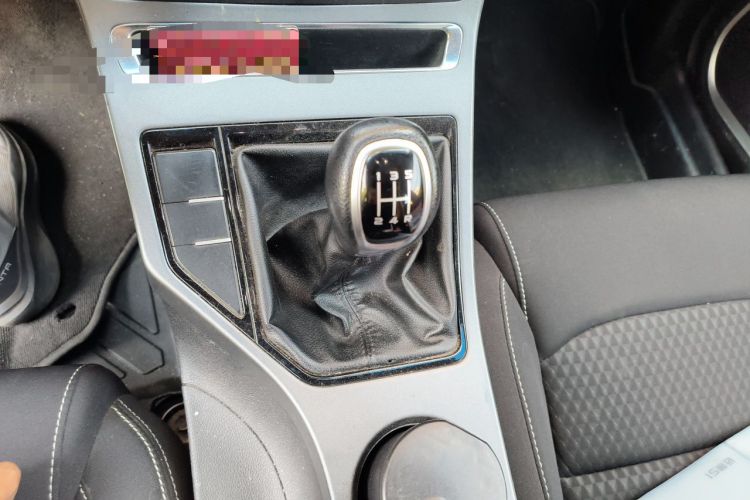 Used Geely Auto Vision S1 2018 1.5L Manual FENGSHANG Model Gear Lever