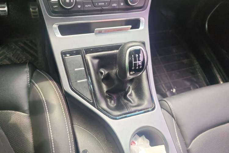 Used Geely Auto Vision S1 2018 1.5L Manual Fong Chi Model Gear Lever