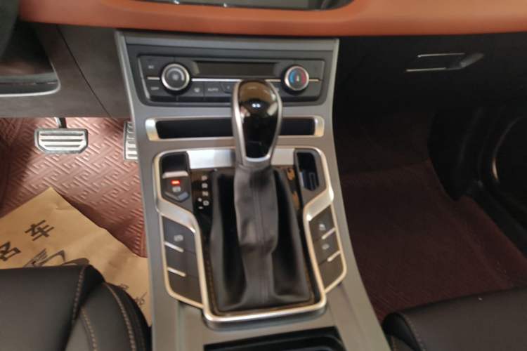 Used Geely Auto Vision S1 2018 1.5L CVT Fongchi Model Gear Lever