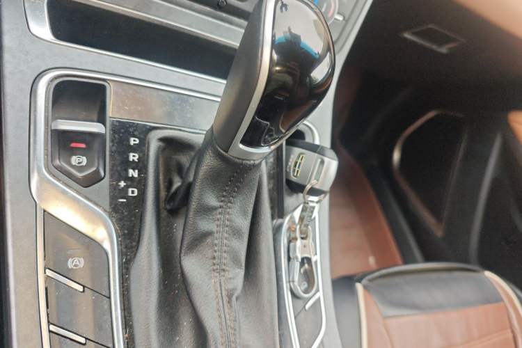 Used Geely Auto Vision S1 2018 1.4T CVT Fengchi Model Gear Lever