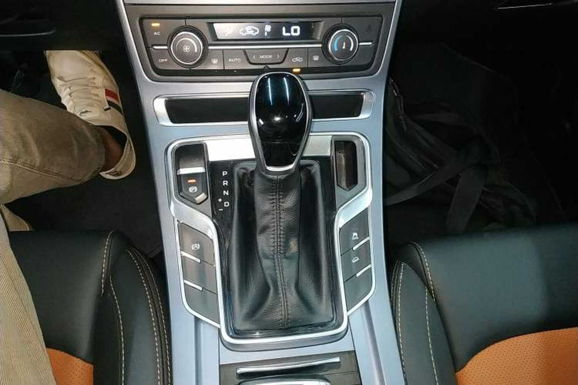 Used Geely Auto Vision S1 2018 1.5L CVT FENGXING Model Gear Lever