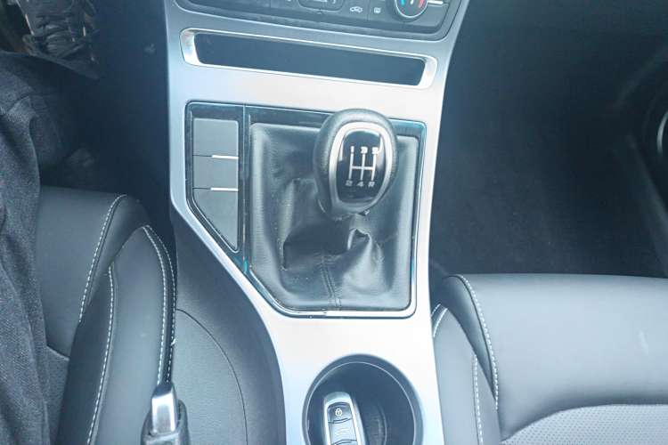 Used Geely Auto Vision S1 2018 1.5L Manual Fong Chi Model Gear Lever