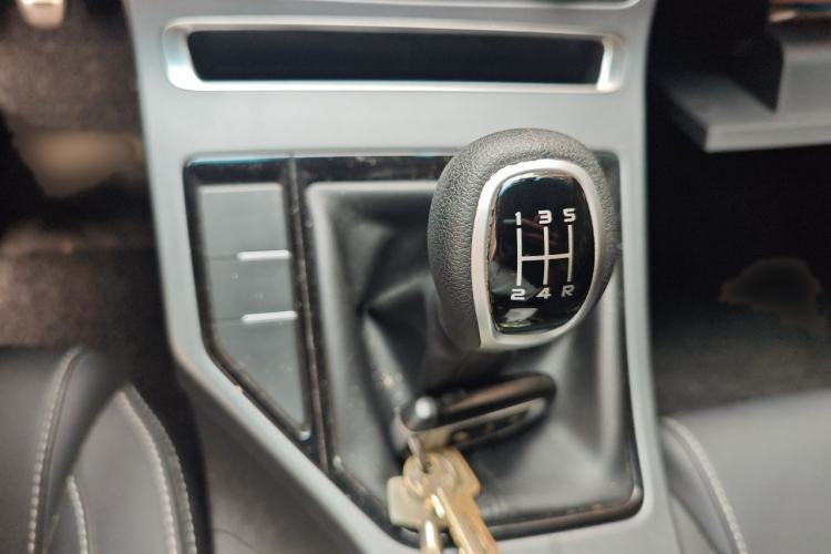 Used Geely Auto Vision S1 2018 1.5L Manual Fong Chi Model Gear Lever