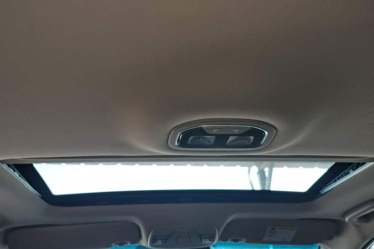 Used Geely Auto Vision S1 2018 1.4T CVT FENGXING Model Headliner