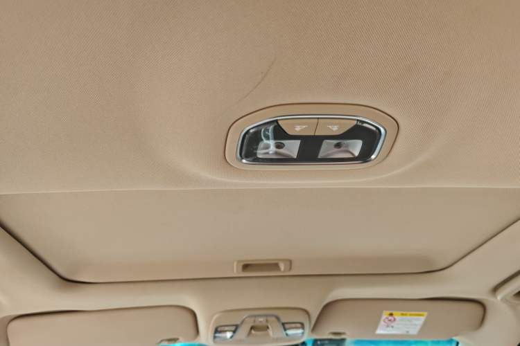 Used Geely Auto Vision S1 2018 1.4T CVT FENGXING Model Headliner