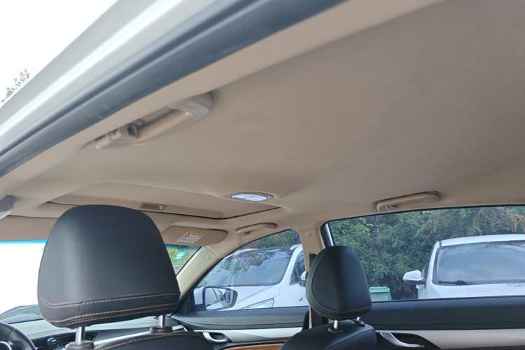 Used Geely Auto Vision S1 2018 1.4T CVT FENGXING Model Headliner