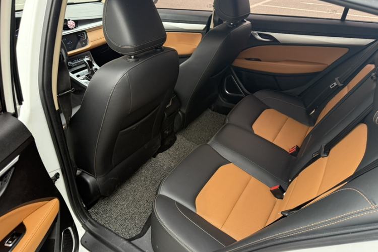 Used Geely Auto Vision S1 2018 1.4T CVT Fengchi Model Interior 10