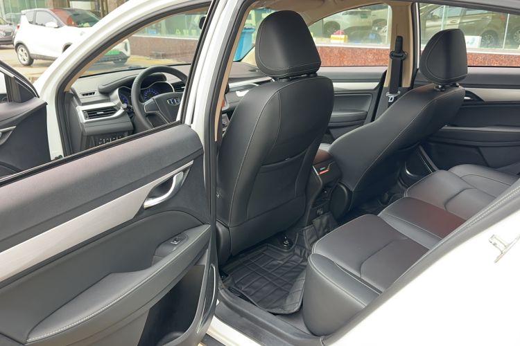 Used Geely Auto Vision S1 2018 1.5L Manual Fong Chi Model Interior 2