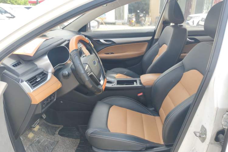 Used Geely Auto Vision S1 2018 1.4T CVT FENGXING Model Interior 2